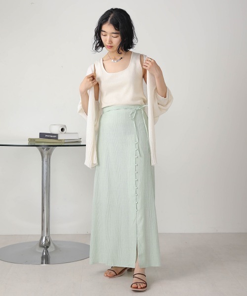 Bab(バブ)の「【WEB限定】ボタンデザインスリットロングスカート(スカート・レディース・ベージュ/アイボリー/ミント・38)」の14枚目の写真