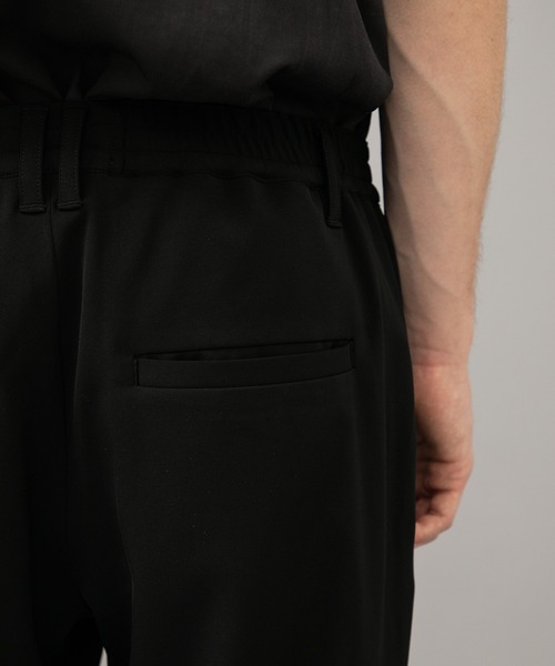 Iroquois（イロコイ）の「STUDIOUS別注 TAPERED PT（スラックス・メンズ・ストライプ/レンガ/ブラック・1/2）」の8枚目の写真