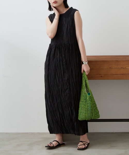 Aunt Marie's（アントマリーズ）の「ワッシャーノースリーブロングワンピース（ワンピース・レディース・ブラック/ベージュ/ライトグリーン・SMALL/FREE）」の8枚目の写真