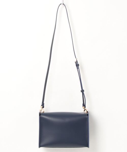 CHARLES & KEITH(チャールズ & キース)の「スローチー トップハンドルバッグ / Slouchy Top Handle Bag(ハンドバッグ・レディース・ホワイト/ネイビー/ベビーピンク・M)」の5枚目の写真