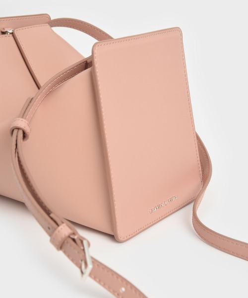 CHARLES & KEITH(チャールズ & キース)の「スローチー トップハンドルバッグ / Slouchy Top Handle Bag(ハンドバッグ・レディース・ホワイト/ネイビー/ベビーピンク・M)」の10枚目の写真