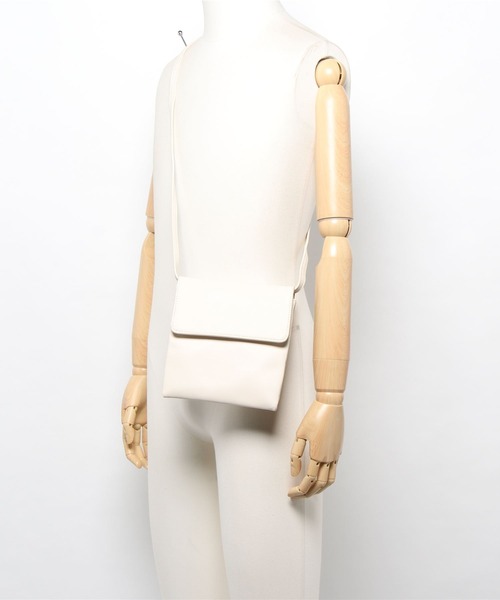 Ambre Neige（アンブルネージュ）の「スクエアフラップバック／【WEB/EC限定商品】（ショルダーバッグ・レディース・ホワイト/ベージュ/キャメル・FREE）」の8枚目の写真