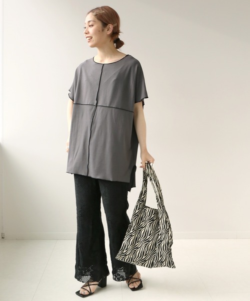 Simplicite（サンプリシテ）の「メロービッグカットソー◆（Tシャツ/カットソー・レディース・ブラック/グリーン/アイボリー・FREE）」の4枚目の写真