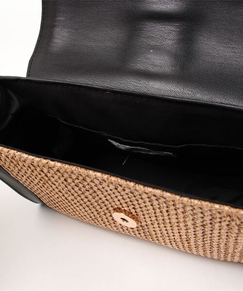Te chichi TERRASSE（テチチテラス）の「雑材スクエアショルダーバッグ（ショルダーバッグ・レディース・ブラウン/ブラック・ﾌﾘ-）」の5枚目の写真