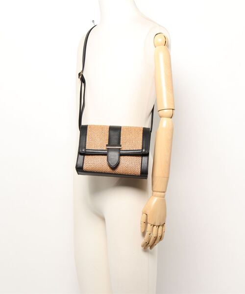 Te chichi TERRASSE（テチチテラス）の「雑材スクエアショルダーバッグ（ショルダーバッグ・レディース・ブラウン/ブラック・ﾌﾘ-）」の3枚目の写真