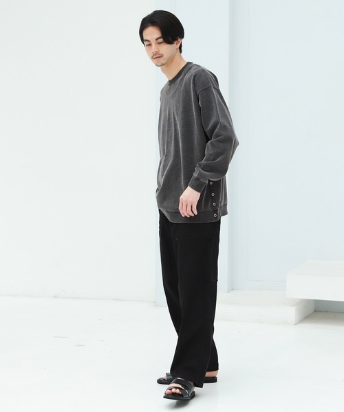 niko and...（ニコアンド）の「[niko and ...JEANS 2021AW]デニム裏毛スリットプルオーバー（スウェット・メンズ・ブラック/ブルー・MEDIUM/LARGE）」の15枚目の写真