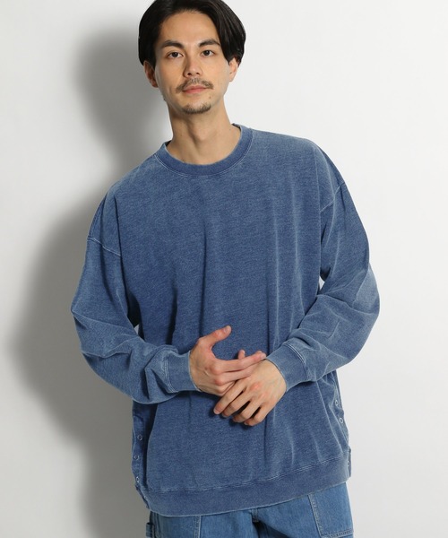 niko and...（ニコアンド）の「[niko and ...JEANS 2021AW]デニム裏毛スリットプルオーバー（スウェット・メンズ・ブラック/ブルー・MEDIUM/LARGE）」の7枚目の写真