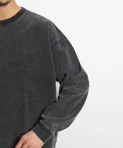 niko and...（ニコアンド）の「[niko and ...JEANS 2021AW]デニム裏毛スリットプルオーバー（スウェット・メンズ・ブラック/ブルー・MEDIUM/LARGE）」の6枚目の写真