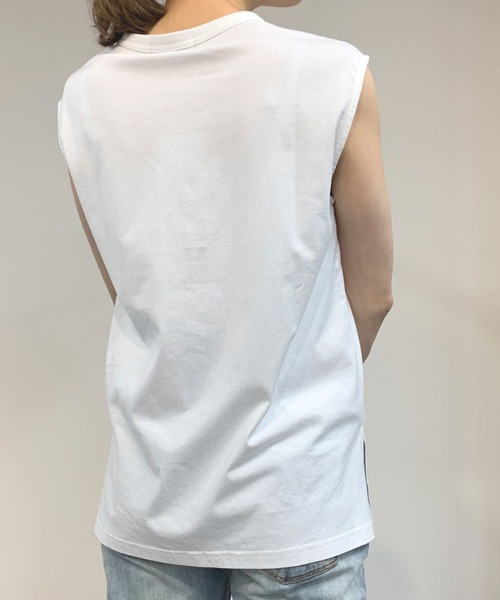 Grand PARK（グランドパーク）の「スリットノースリTシャツ（Tシャツ/カットソー・レディース・ホワイト・FREE）」の4枚目の写真