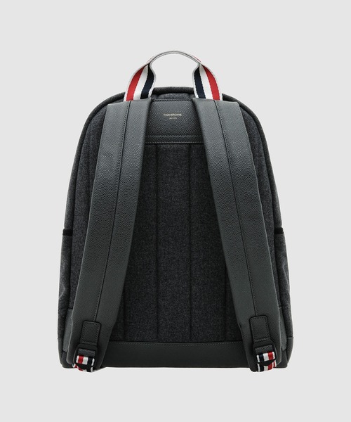 THOM BROWNE（トムブラウン）の「EASY BACKPACK W/ 4 BAR IN DOUBLE FACE MELTON - L32, H45, W8（バックパック/リュック・メンズ・ブラック/グレー・ONE SIZE）」の7枚目の写真