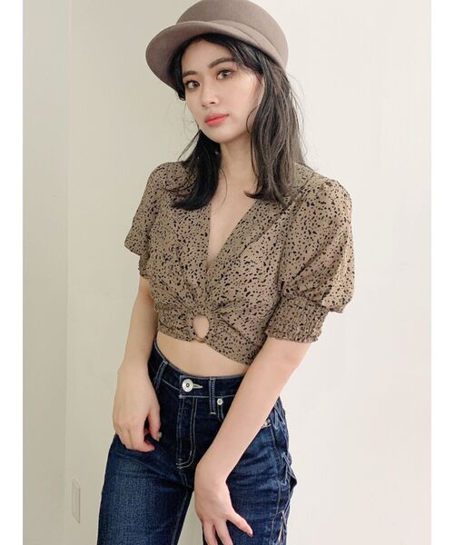 GYDA（ジェイダ）の「フロントバックルTOPS（シャツ/ブラウス・レディース・ベージュ/オフホワイト・FREE）」の8枚目の写真