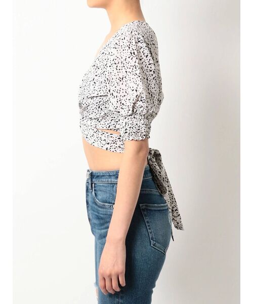 GYDA（ジェイダ）の「フロントバックルTOPS（シャツ/ブラウス・レディース・ベージュ/オフホワイト・FREE）」の19枚目の写真