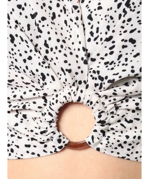 GYDA（ジェイダ）の「フロントバックルTOPS（シャツ/ブラウス・レディース・ベージュ/オフホワイト・FREE）」の13枚目の写真