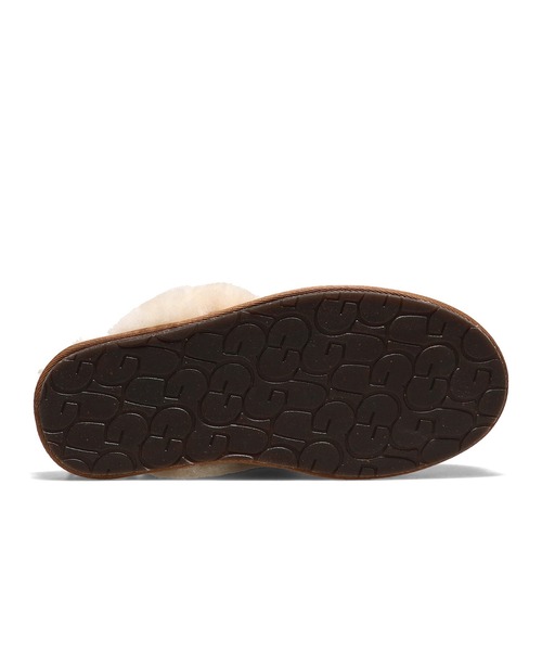 UGG（アグ）の「UGG Scuffette II / アグ スカフェッティ ツー（ルームシューズ/スリッパ・レディース・ブラック/ブラウン/グレー・23.0cm/24.0cm/25.0cm/22.0cm/26.0cm）」の7枚目の写真