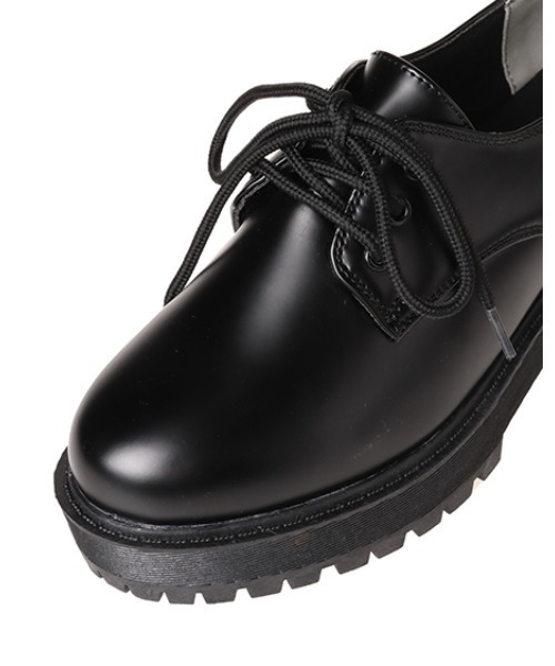 INGNI（イング）の「3ホール厚底レースアップシューズ（その他シューズ・レディース・ブラック/ブラウン・M/L）」の7枚目の写真