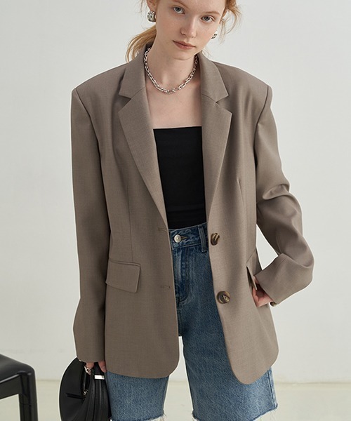 Fano Studios（ファノ ストゥディオズ）の「【Fano Studios】Back button tailored jacket FX21W011（テーラードジャケット・レディース・ライトブラウン・S/M/L）」の4枚目の写真