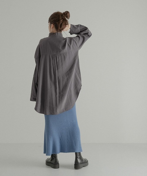 LAATO(ラート)の「HIGH NECK LANTAN BLOUSE(シャツ/ブラウス・レディース・オフホワイト/チャコールグレー・FREE)」の9枚目の写真