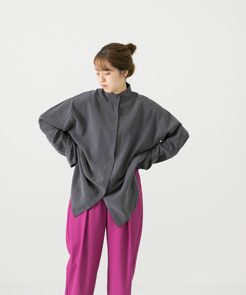 LAATO(ラート)の「HIGH NECK LANTAN BLOUSE(シャツ/ブラウス・レディース・オフホワイト/チャコールグレー・FREE)」の17枚目の写真