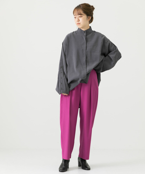 LAATO(ラート)の「HIGH NECK LANTAN BLOUSE(シャツ/ブラウス・レディース・オフホワイト/チャコールグレー・FREE)」の8枚目の写真