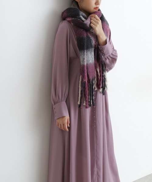 FREE'S MART（フリーズマート）の「◆Rボリュームフリンジチェックストール（ストール/ショール・レディース・ベージュ系その他/カーキ/ブラック系その他・ﾌﾘ-）」の5枚目の写真