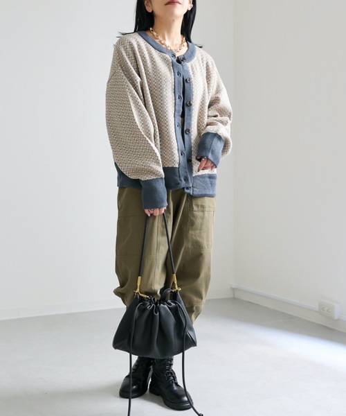 ap retro(アプレトロ)の「幾何学柄ジャガード配色リブニットカーディガン 2WAY(カーディガン/ボレロ・レディース・ブルー/ベージュ/グリーン/ブラウン・FREE)」の9枚目の写真