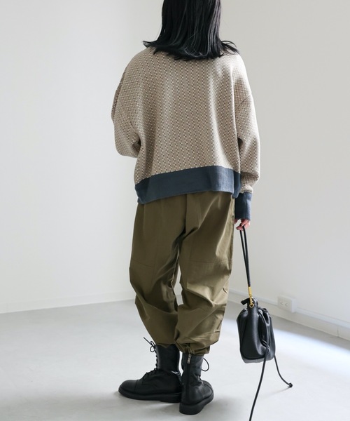 ap retro(アプレトロ)の「幾何学柄ジャガード配色リブニットカーディガン 2WAY(カーディガン/ボレロ・レディース・ブルー/ベージュ/グリーン/ブラウン・FREE)」の6枚目の写真