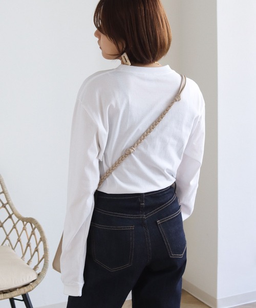 HER CLOSET（ハークローゼット）の「【HERCLOSET】WEB限定カリグラフィーロゴロンT（Tシャツ/カットソー・レディース・ホワイト/チャコールグレー/ブラック・S/M/L）」の4枚目の写真