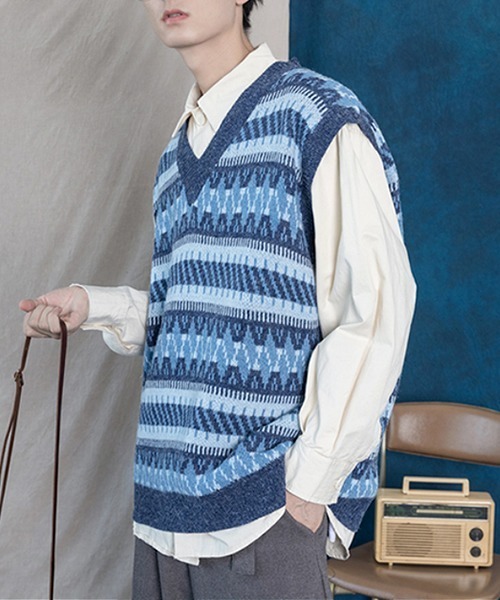 KOR(ケーオーアール)の「ノルディック柄 Vネックニットベスト(ベスト・メンズ・ネイビー/グレー・4XL/3XL/5XL/L/XL/2XL/M)」の11枚目の写真