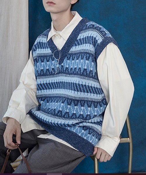 KOR(ケーオーアール)の「ノルディック柄 Vネックニットベスト(ベスト・メンズ・ネイビー/グレー・4XL/3XL/5XL/L/XL/2XL/M)」の13枚目の写真