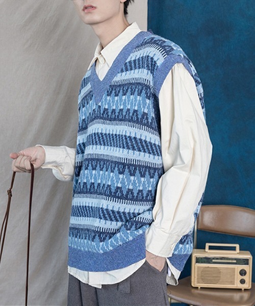 KOR(ケーオーアール)の「ノルディック柄 Vネックニットベスト(ベスト・メンズ・ネイビー/グレー・4XL/3XL/5XL/L/XL/2XL/M)」の16枚目の写真