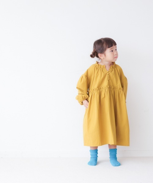 LOWRYS FARM（ローリーズファーム）の「ギャザーボリュームワンピース　254735（ワンピース・キッズ・グレー/イエロー/グリーン・110cm/120cm/130cm）」の3枚目の写真