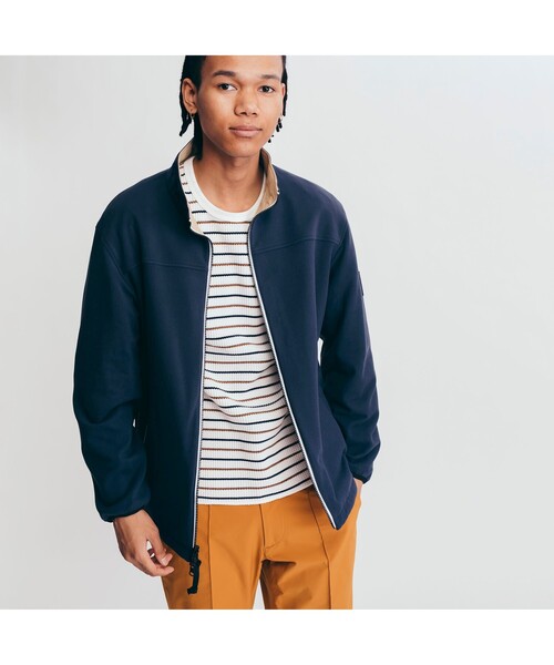 AIGLE（エーグル）の「撥水 リバーシブルスタンドカラー ジャケット（ブルゾン・メンズ・ベージュ/ダークネイビー・LL/S/M/L）」の3枚目の写真