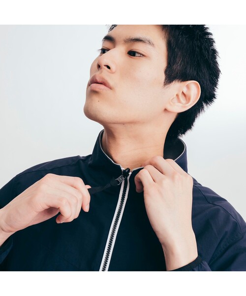 AIGLE（エーグル）の「撥水 リバーシブルスタンドカラー ジャケット（ブルゾン・メンズ・ベージュ/ダークネイビー・LL/S/M/L）」の13枚目の写真
