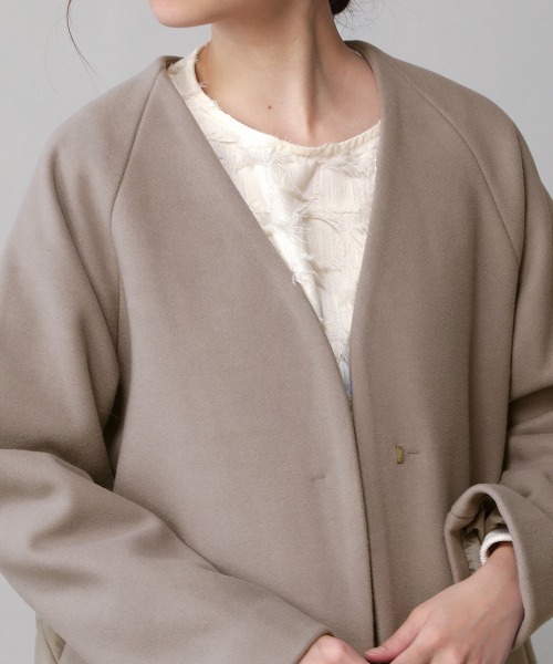Bou Jeloud（ブージュルード）の「ノーカラーバック切替コート（ノーカラーコート・レディース・アイボリー/モカ・FREE）」の13枚目の写真