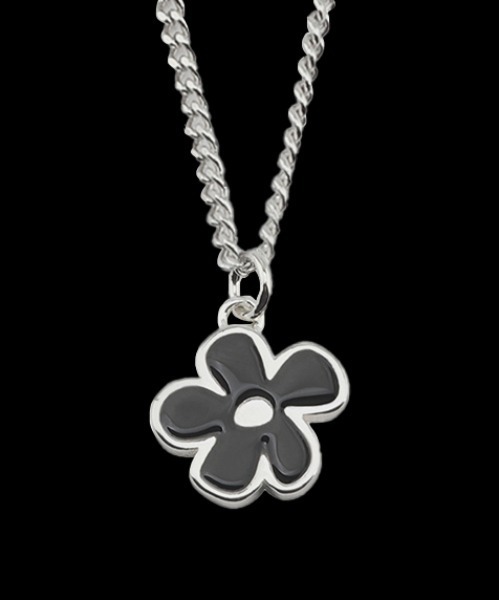 NONENON（ノンノン）の「【NONENON】MINI BLOOM NECKLACE / ノンノン ミニ ブルーム フラワー ネックレス（ネックレス・レディース・シルバー/ゴールド・MEDIUM/LARGE/SMALL）」の2枚目の写真