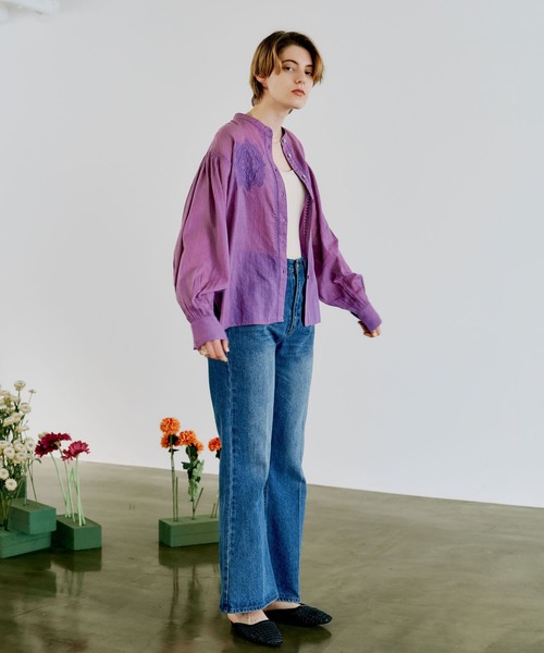 SENSE OF PLACE by URBAN RESEARCH(センスオブプレイスバイアーバンリサーチ)の「『ユニセックス』センタープレスフレアデニム(デニムパンツ・レディース・ブラック/アイボリー/ライトインディゴブルー/ワンウォッシュ・SMALL/MEDIUM/X-SMALL/TALL)」の20枚目の写真