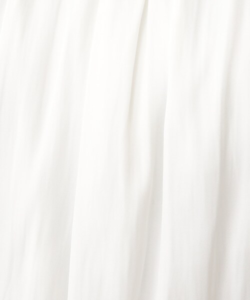UNTITLED(アンタイトル)の「◆ルミエールクロス ギャザーブラウス【洗える】(Tシャツ/カットソー・レディース・オフホワイト・03/02/04/01/48/44)」の9枚目の写真