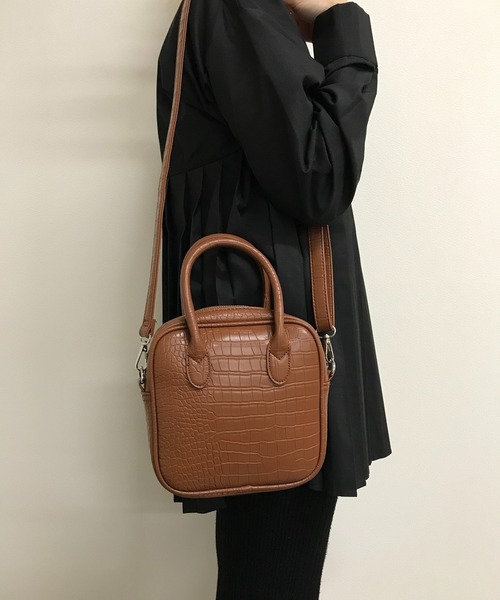 PARKS TOKYO SELECT（パークストウキョウセレクト）の「2wayクロコ柄スクエアレザーハンドバッグ（ハンドバッグ・レディース・ブラック/ベージュ/ブラウン/ホワイト・FREE）」の15枚目の写真