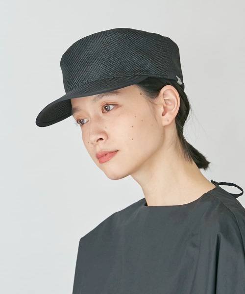 OVERRIDE(オーバーライド)の「OVERRIDE POLYSHEET FLATTOP CAP(キャップ・レディース・ブラック/ナチュラル・58cm)」の4枚目の写真