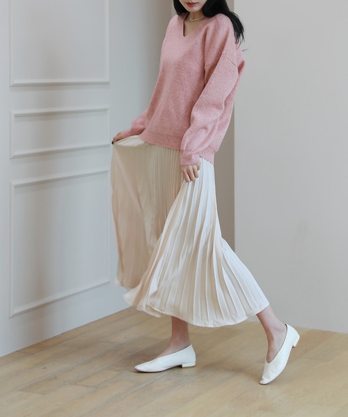 by muni:r（バイ ムニール）の「デイリーアイテムVネックニット（ニット/セーター・レディース・ブラック/グレー/ピンク/アイボリー・FREE）」の16枚目の写真