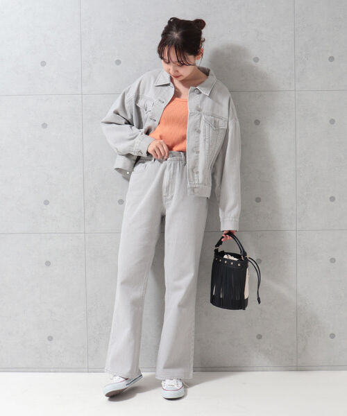 fredy emue（フレディエミュ）の「フリンジバケツ ショルダーバッグ（ショルダーバッグ・レディース・ブラック/キャメル・FREE）」の8枚目の写真