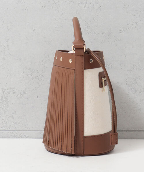 fredy emue（フレディエミュ）の「フリンジバケツ ショルダーバッグ（ショルダーバッグ・レディース・ブラック/キャメル・FREE）」の12枚目の写真
