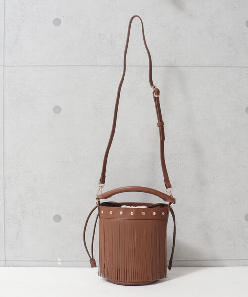 fredy emue（フレディエミュ）の「フリンジバケツ ショルダーバッグ（ショルダーバッグ・レディース・ブラック/キャメル・FREE）」の15枚目の写真