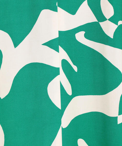 TOMORROWLAND （トゥモローランド）の「ウェイビープリント フレアワンピース（ワンピース・レディース・レッド系その他/グリーン系その他2・36/34）」の13枚目の写真