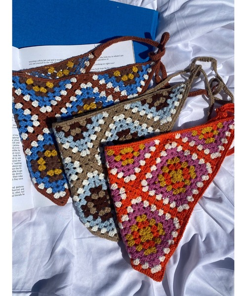 WC(ダブル シー)の「カラークロシェバブーシュカ(ヘアバンド・レディース・ベージュ/ブラウン/オレンジ・FREE)」の20枚目の写真