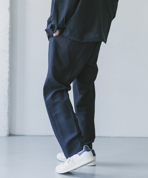 URBAN RESEARCH DOORS（アーバンリサーチドアーズ）の「イージーケア2タックトラウザー（その他パンツ・メンズ・ネイビー/オリーブ/グリーン・SMALL/MEDIUM/LARGE）」の16枚目の写真