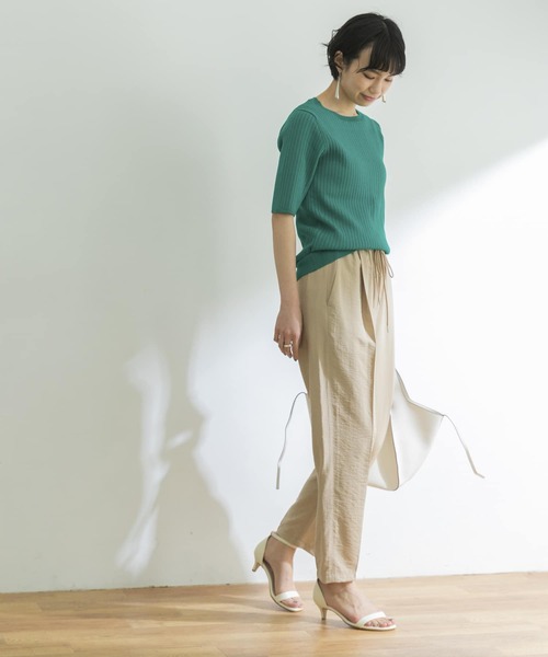 URBAN RESEARCH（アーバンリサーチ）の「ポプリンドロストテーパードパンツ（その他パンツ・レディース・ブラック/ベージュ/グリーン系その他・38/36/34）」の15枚目の写真