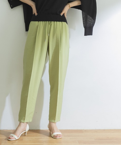 URBAN RESEARCH（アーバンリサーチ）の「ポプリンドロストテーパードパンツ（その他パンツ・レディース・ブラック/ベージュ/グリーン系その他・38/36/34）」の17枚目の写真