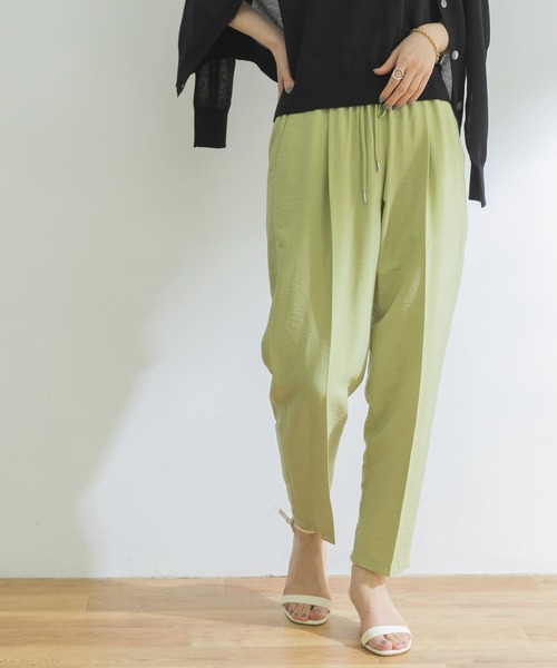 URBAN RESEARCH（アーバンリサーチ）の「ポプリンドロストテーパードパンツ（その他パンツ・レディース・ブラック/ベージュ/グリーン系その他・38/36/34）」の19枚目の写真