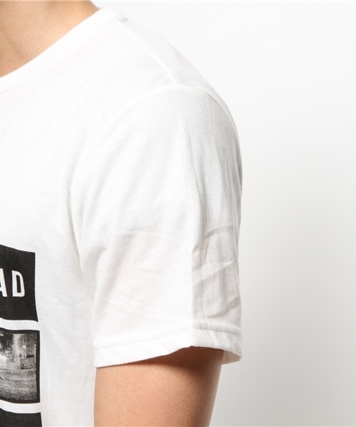 WEGO(ウィゴー)の「WEGO/コラージュフォトBOXTシャツ(Tシャツ/カットソー・メンズ・ホワイト/レッド・MEDIUM/LARGE)」の7枚目の写真